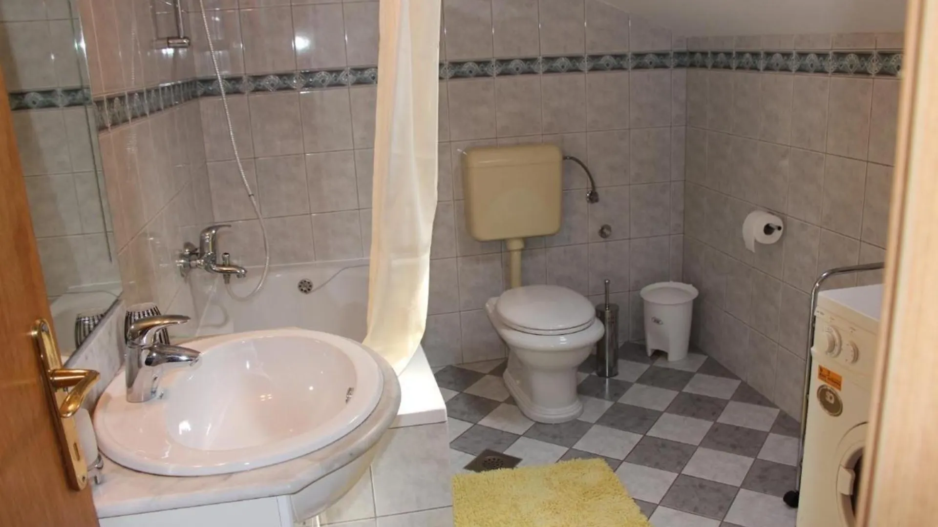 Ferienwohnung Belafuza In Zadar Apartment