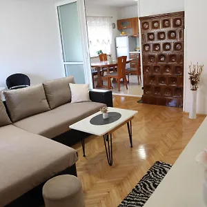 Apartments Kresan Гостевой дом